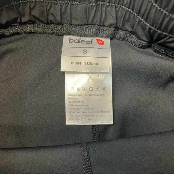 Baleaf Running/workout Short, double layer, size S - Picture 12 of 16